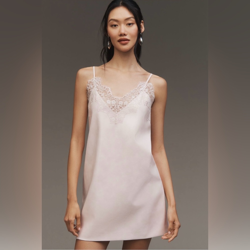 Anthropologie Mare Mare Faux Leather Lace-Trim Slip
Mini Dress size L